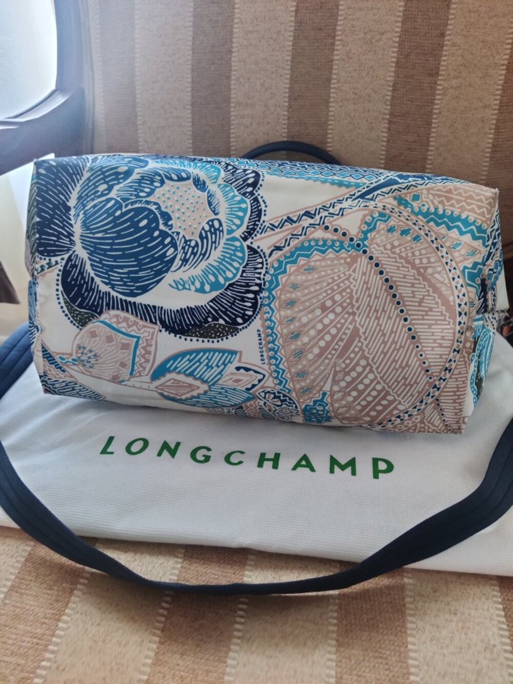 *SOLD* Longchamp Le Pliage NEO Canvas Bag Limited Edition Print in BLUE - Picture 6 of 8